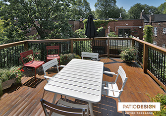 Patio sur deux étages par Patio Design inc.