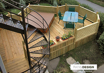 Patio avec SPA par Patio Design inc.