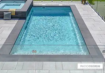 Piscine creusée en fibre de verre par Patio Design inc.